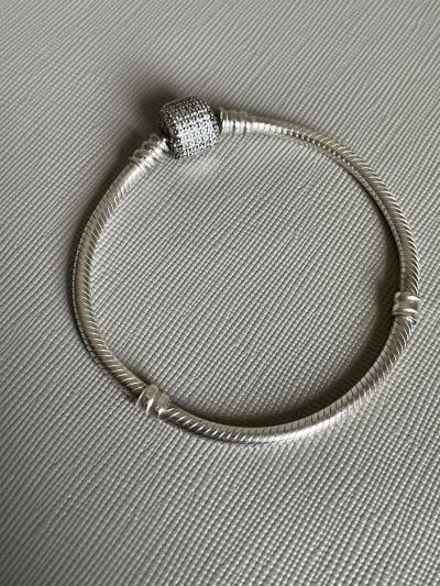 pandora bracelet