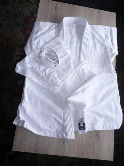 KIMONO DE JUDO ENERGETICS 150 JAMAIS PORTE CEINTURE BLANCHE 10-12 ANS
