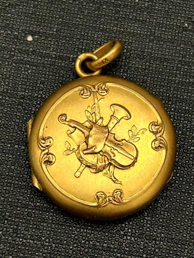 Ancien Pendentif double porte photo en plaqu� or Art Nouveau
