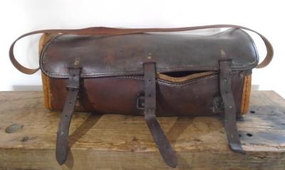 ANCIENNE SACOCHE PLOMBIER CUIR SAC OUTIL METIER VINTAGE