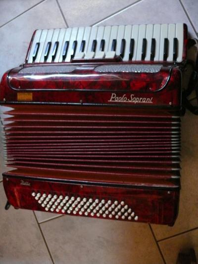 Superbe rare ancien Accord�on Paolo Soprani piano rouge italie dans sa bo�te