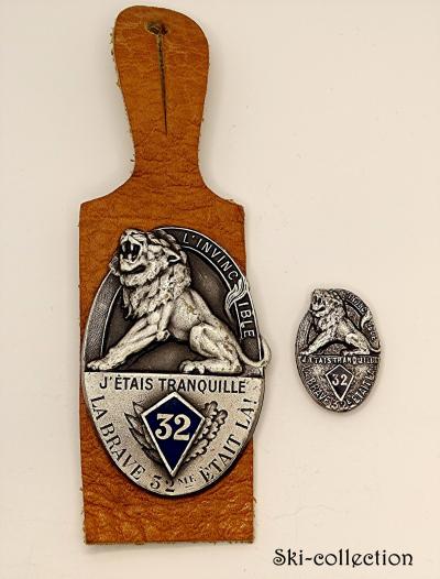 32�RI Infantry Regiment Division Insignia Badge France Drago Miniature