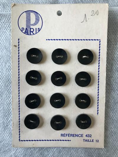 LOT DE 12 BOUTONS DE COUTURE NOIR  12 mm PARIS