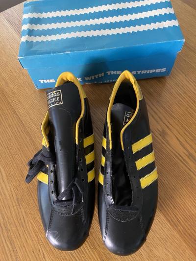 RARE paire chaussures foot crampons vintage ADIDAS MEXICO ancienne 70� neuf N2