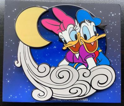 Pin Disney Moon Donald Daisy Disneyland Paris