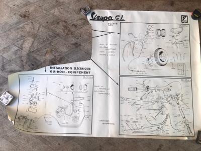 Ancien pr�sentoir vue �clat�e Vespa GL 150CC cyclomoteur ACMA Paris