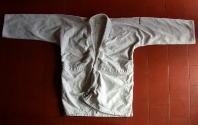 JUDO VESTE de KIMONO  Outshock  DECATHLON  170 CM   KARATE