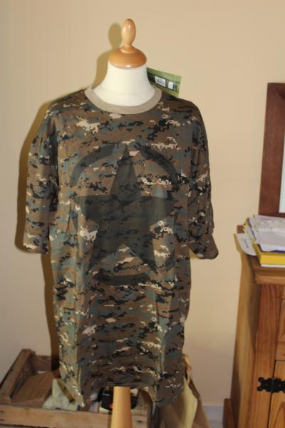 US ARMY    T.shirt   Taille  M     Neuf