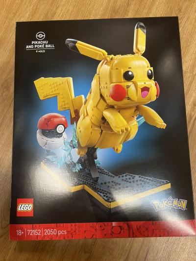 LEGO Pok�mon   Pikachu & Pok� Ball (Set 72152)   �dition Collector 18