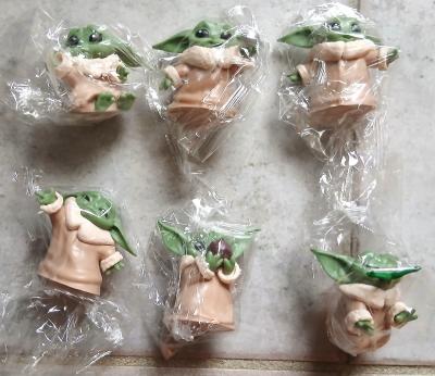Lot de 6 Figurines neuves en PVC de Grogu s�rie Mandalorian (Star Wars) 5-6 cm