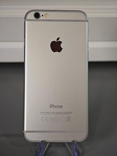 Apple iPhone 6   64 Go   Argent (D�simlock�) Batterie 95%-Garanti 2ans