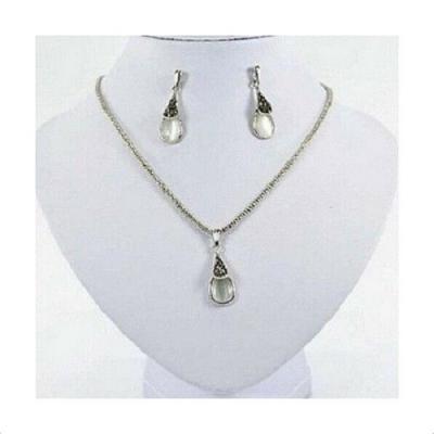 Parure Collier   Boucles M�tal Argent� Nacre et Strass