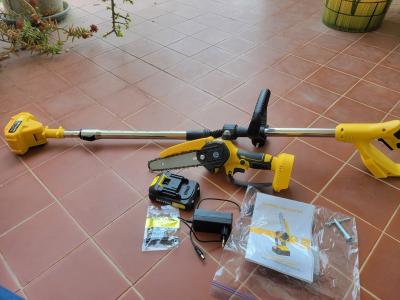 Mini tron�onneuse a main batterie  6 pouces    perche  telescopique