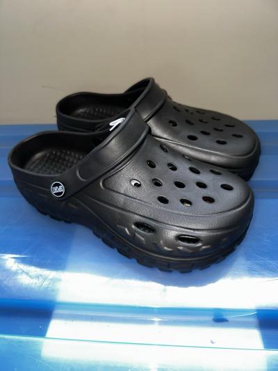 Sabots   Noir   Taille 38-41 Disponible   Neuf