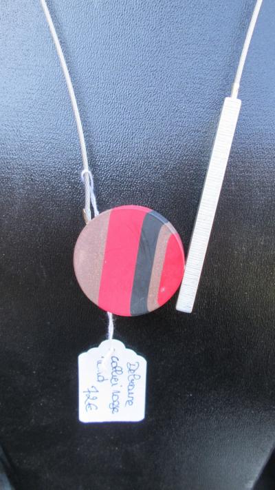 collier cr�ateur Max Debraine rond rouge