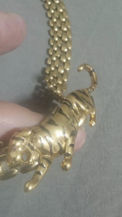 Collier Vintage Tigre en Plaqu� Or et �mail Noir  Ann�es 80-90 (Superbe �tat)