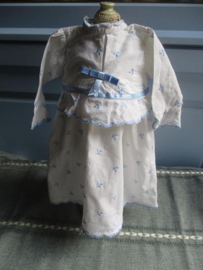 ENSEMBLE ROBE ET HAUT POUR POUPEE ANCIENNE