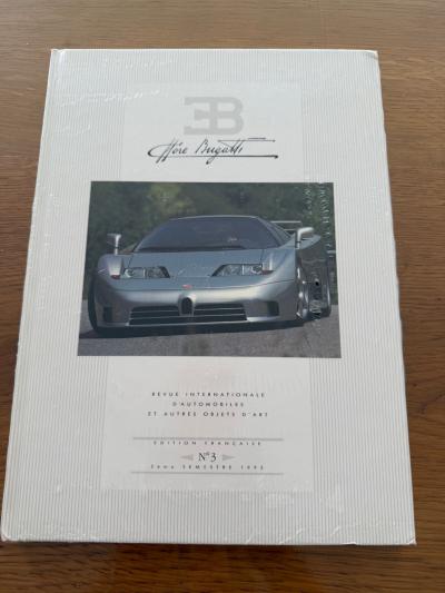 ETTORE BUGATTI REVUE INTERNATIONALE D'AUTOMOBILES  de 1992 dans son emballage