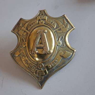 insigne militaria m�tal dor� lettre A   GOTT ZUR EHR - DEM N�CHSTEN