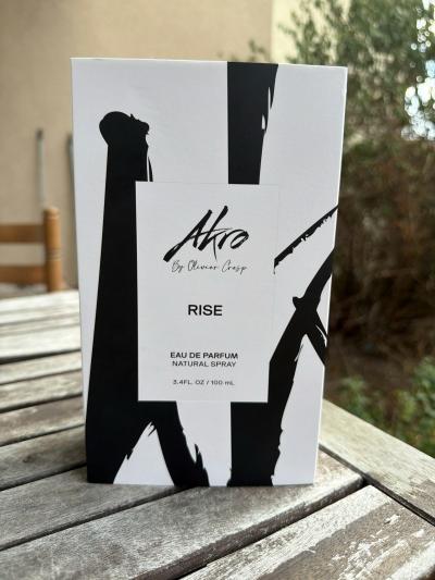Akro Rise Eau de Parfum Natural Spray Vaporisateur 10 mL