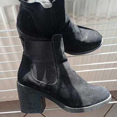Bottines Chelsea femme noir daim talon bloc �lastique bout rond EU 36