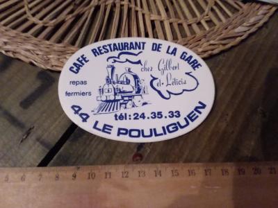 Ancien autocollant Bar caf�  restaurant de la gare chez gilbert le pouliguen 44