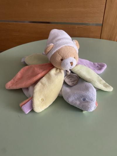 D&C Doudou plat b�b� ours multicolore avec �tiquettes lavable en machine