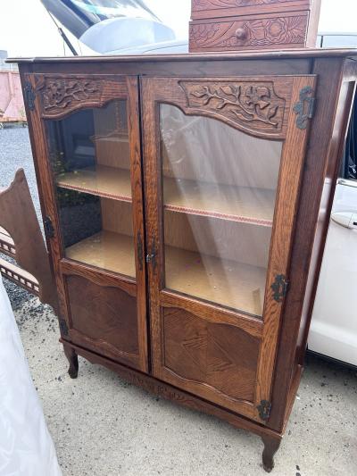 Armoire � �tag�res bois-verre marron 2 portes vitr�es battantes 2 tiroirs