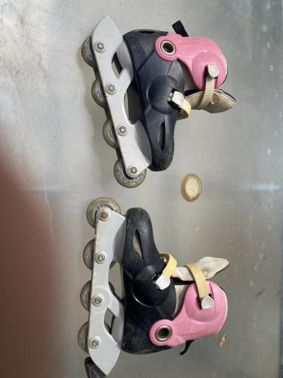 Oxelo Rollers en ligne loisir enfant Play 4 Girl noir-rose-blanc pointure 32