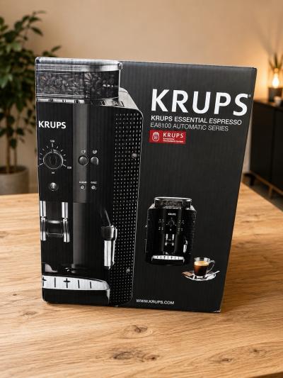 Krups Essential Espresso EA8100 Machine � expresso automatique grains noir