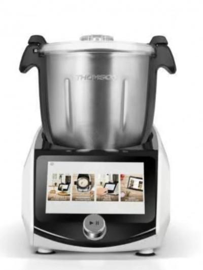 Thomson Robot de cuisine Avec Accessoires, Co�te 500 En Magasin