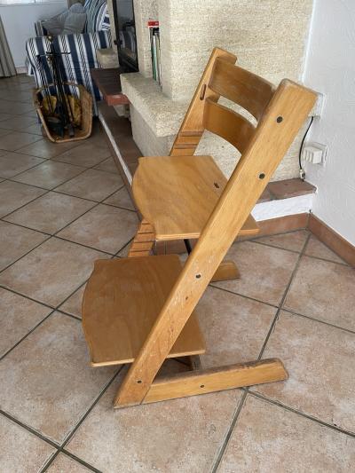Chaise haute b�b� �volutive en bois, couleur bois, repose pieds r�glable