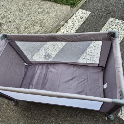 Parc pour b�b� pliant-pliable gris Bebe Confort en m�tal et tissu   Type Parcs