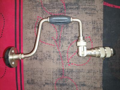 Perceuse � main chignole � manivelle avec mandrin outil professionnel