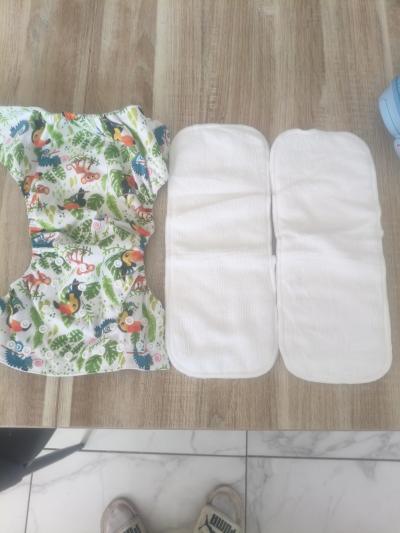Couche lavable b�b� multicolore motif animaux avec 2 inserts absorbants