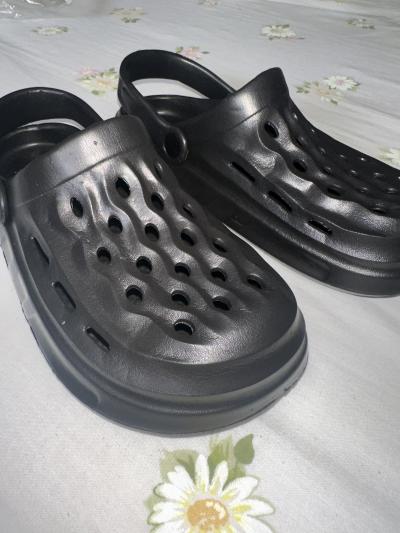 Crocs-Sabot Noir    Tailles 41   Neuf