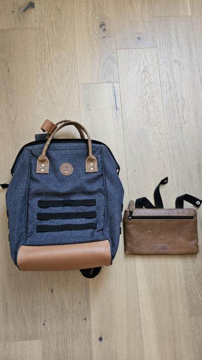Cabaia Sac � dos ville bleu-marron bretelles r�glables   poche zipp�e   pochette