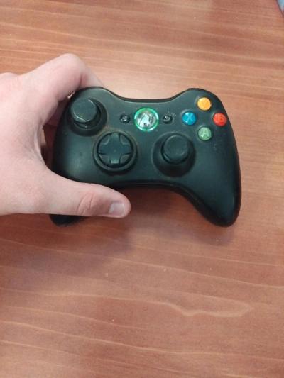 Manette xbox 360 noire fonctionnelle