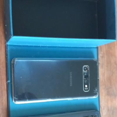 Samsung Galaxy Smartphone noir 128 Mo (dans sa bo�te)