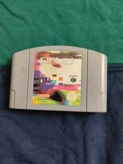 Nintendo FIFA 98 Nintendo 64 PAL cartouche jeu football NUS 006 (EUR)