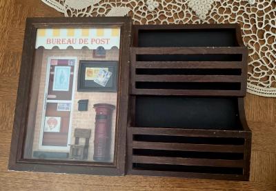Porte lettres mural en bois marron   Bureau de Post   40 x 28 x 5 cm