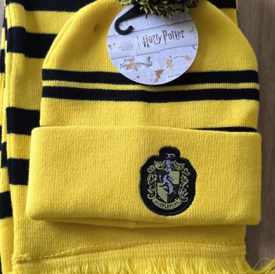Harry Potter Ensemble �charpe maille   bonnet ray� jaune-noir Poufsouffle