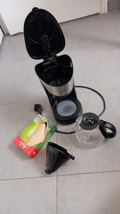 Cafeti�re filtre inox Qilive Q.5168   Bo�te de filtres Melitta 1x2