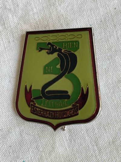 MILITARIA ANCIEN INSIGNE 3e REGIMENT DE HUSSARDS 3e ESCADRON B.H MAYER