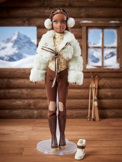 Bratz Poup�e avec tenue hiver : manteau fausse fourrure, pantalon, bottes