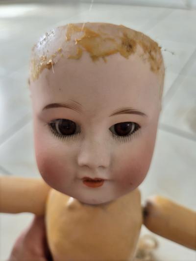 SFBJ Paris 246 Poup�e porcelaine t�te bisque corps bois 37 cm yeux dormeurs