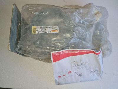 Support au toit POUJOULAT pour conduit CONDENSOR �200 Ref. 45200165  NEUF