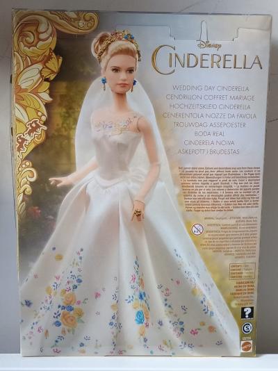 Disney Cendrillon Coffret Mariage Wedding Day, poup�e avec v�tements 4 ans