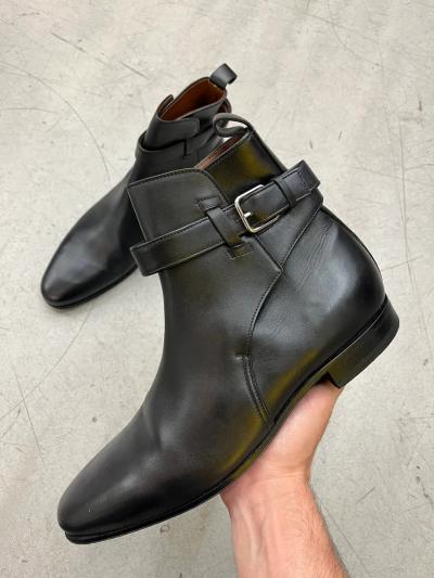 Bottines Givenchy en cuir noir boucl� (EU 42)