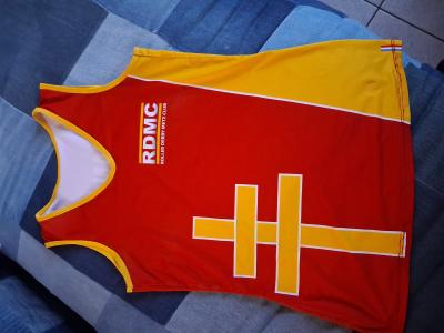 My Little Red Shorts maillot Roller Derby �quipe Metz rouge jaune ss manches
